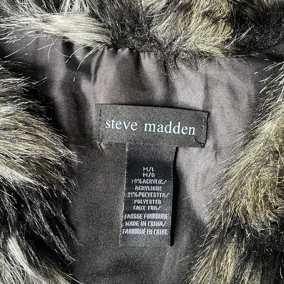 Steve Madden Faux Fur Vest - Picture 7 of 7